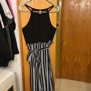 Speechless Jumpsuit Size M